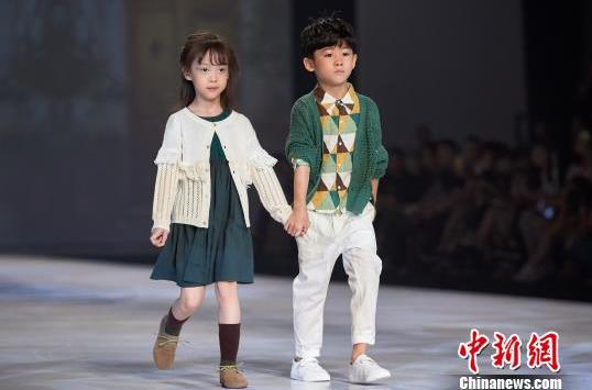 媒体邀请案例 - 媒体邀请案例|2017广东时装周举行春夏童装新品发