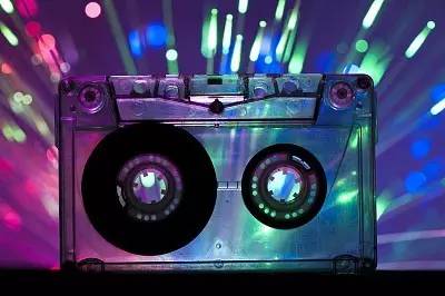 抖音推广 - 抖 音视频拍摄 与热门技巧