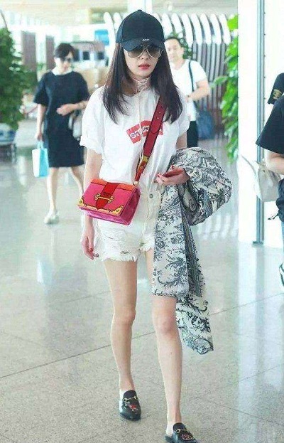 营销信息 - 杨幂版软文营销：姐不常在 江湖 ，可 江湖 上都是