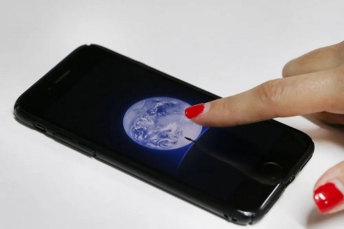 企业出海 - WeChat Pay HK用户数超380万 支持 中国香港 8千、内地