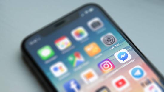 企业出海 - Facebook简化Messenger 应用 设计 并 取消 发现标签页