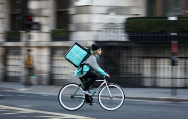 企业出海 - 外卖初创 企业 Deliveroo成为亚马逊和Uber竞购 目标 